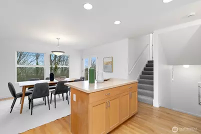 6726 35th Place S, Seattle, WA 98118 - Photo 7