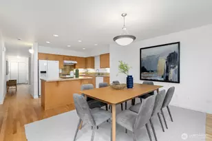 6726 35th Pl S, Seattle, WA 98118 - Photo 9