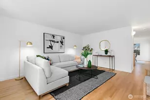 6726 35th Pl S, Seattle, WA 98118 - Photo 3