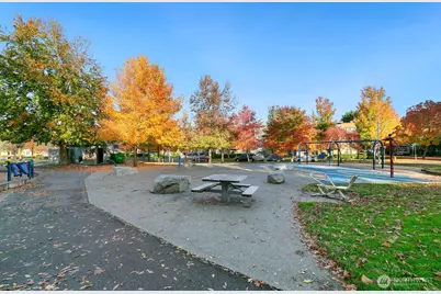6726 35th Place S, Seattle, WA 98118 - Photo 23