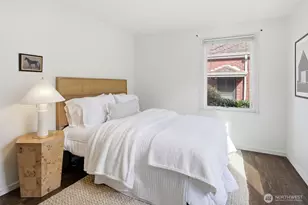 1215 W Armour St, Seattle, WA 98119 - Photo 13