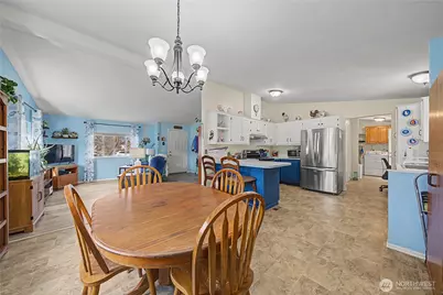 7581 Rainier NE, Moses Lake, WA 98837 - Photo 5