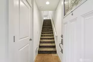 2814 E Spring St, Seattle, WA 98122 - Photo 3