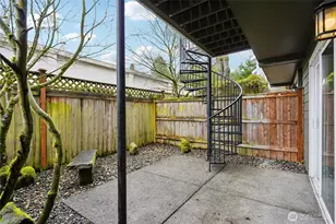 2814 E Spring St, Seattle, WA 98122 - Photo 29