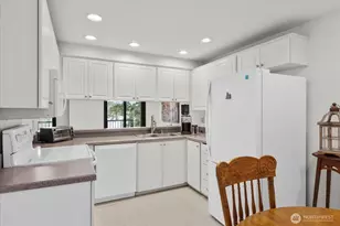 11615 127th Ln NE, Kirkland, WA 98034 - Photo 9