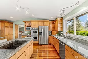 6439 NE 188th St, Kenmore, WA 98028 - Photo 15