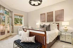 2411 98th Ave NE, Clyde Hill, WA 98004 - Photo 25