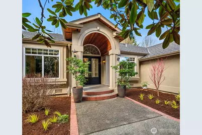 2411 98th Avenue NE, Clyde Hill, WA 98004 - Photo 3