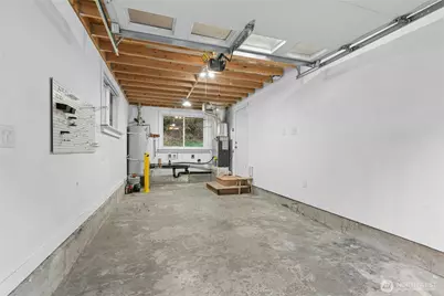 815 NE 200th Street, Shoreline, WA 98155 - Photo 21