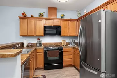 1736 10th Avenue NE #C110, Issaquah, WA 98029 - Photo 5