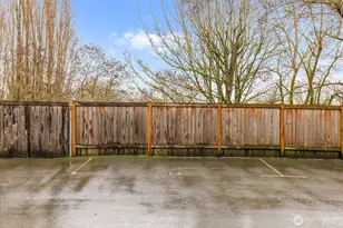 1730 Taylor Ave N, Seattle, WA 98109 - Photo 15