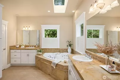 12615 Kallgren Road NE, Bainbridge Island, WA 98110 - Photo 25