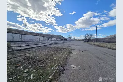 11 Appleway, Okanogan, WA 98840 - Photo 3