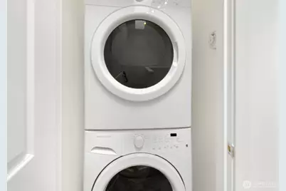 921 N 35th St #B, Seattle, WA 98103 - Photo 21