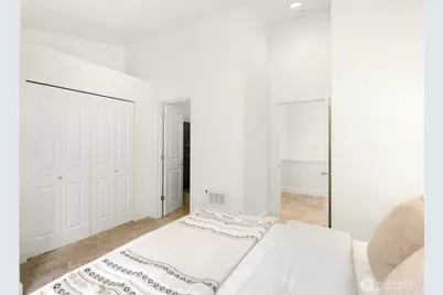 921 N 35th St #B, Seattle, WA 98103 - Photo 15