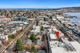 921 N 35th St, Seattle, WA 98103 - Photo 27