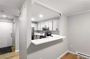 3256 SW Avalon Way, Seattle, WA 98126 - Photo 7