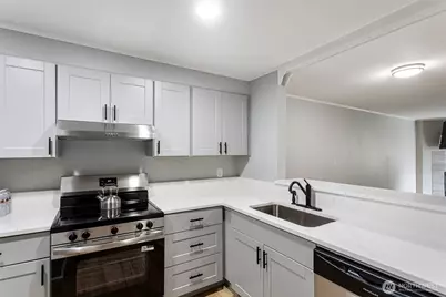 3256 SW Avalon Way #203, Seattle, WA 98126 - Photo 9