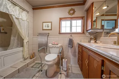 304 Oak Street, Aberdeen, WA 98520 - Photo 11