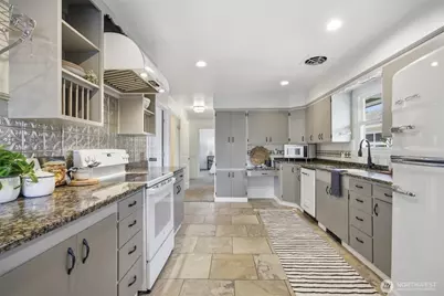 2950 Plymouth Drive, Bellingham, WA 98225 - Photo 7