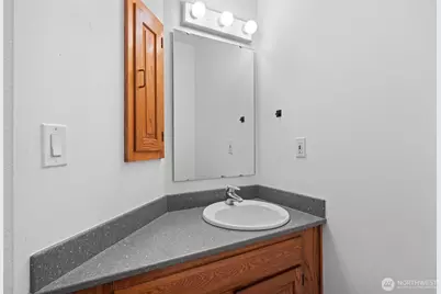 303 13th Avenue E #301, Seattle, WA 98102 - Photo 15