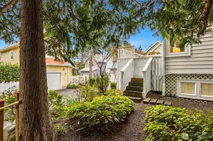 672 Madison Ave N, Bainbridge Island, WA 98110 - Photo 33