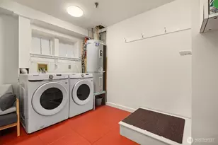 672 Madison Ave N, Bainbridge Island, WA 98110 - Photo 27