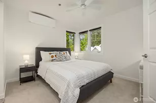 672 Madison Ave N, Bainbridge Island, WA 98110 - Photo 17