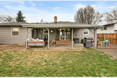 409 N Mills Avenue, Wenatchee, WA 98801 - Photo 37