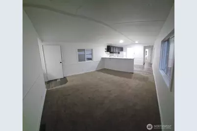 316 W 2nd Street #6, Onalaska, WA 98570 - Photo 5