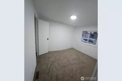 316 W 2nd Street #6, Onalaska, WA 98570 - Photo 7