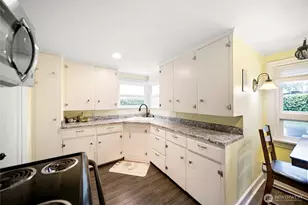 3704 W Arsenal Way, Bremerton, WA 98312 - Photo 11