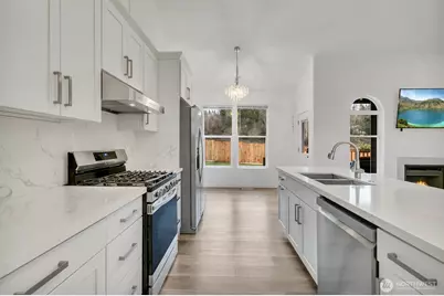 21317 Locust Way, Lynnwood, WA 98036 - Photo 9