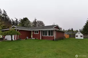 2319 32nd St, Anacortes, WA 98221 - Photo 3