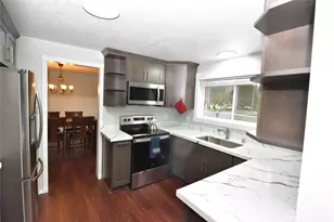 2319 32nd St, Anacortes, WA 98221 - Photo 3