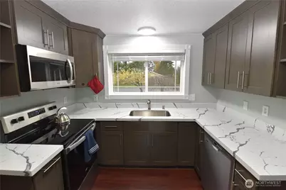 2319 32nd Street, Anacortes, WA 98221 - Photo 5