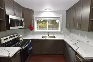 2319 32nd St, Anacortes, WA 98221 - Photo 5