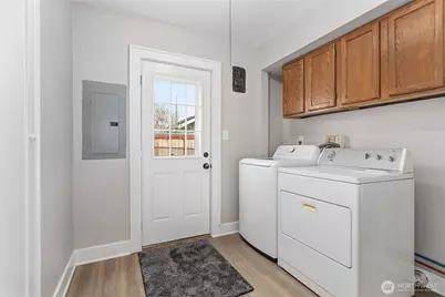 605 Alabama Street, Bellingham, WA 98225 - Photo 17