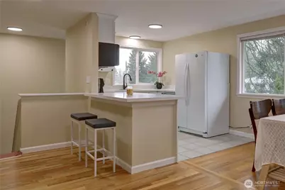 2007 168th Avenue NE, Bellevue, WA 98008 - Photo 5