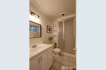 2007 168th Avenue NE, Bellevue, WA 98008 - Photo 15