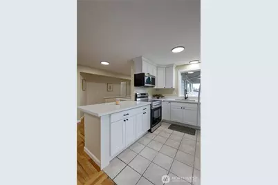 2007 168th Avenue NE, Bellevue, WA 98008 - Photo 7