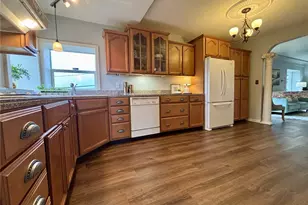 1109 E 31st St, Tacoma, WA 98404 - Photo 9