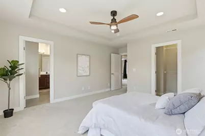 23947 SE 45th Terr, Sammamish, WA 98029 - Photo 17