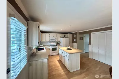 303 S 325th Lane #22D, Federal Way, WA 98003 - Photo 7