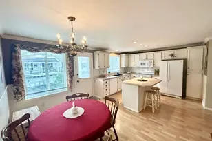 303 S 325th Ln, Federal Way, WA 98003 - Photo 5