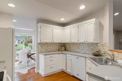 2408 208th Place SE, Bothell, WA 98021 - Photo 7