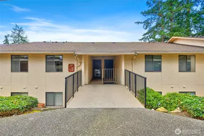 23305 Lakeview Drive #C204, Mountlake Terrace, WA 98043 - Photo 3