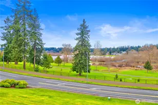 23305 Lakeview Dr, Mountlake Terrace, WA 98043 - Photo 19