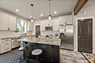 2806 NE Bowen St, Bremerton, WA 98310 - Photo 11