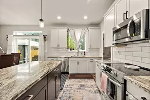 2806 NE Bowen St, Bremerton, WA 98310 - Photo 13